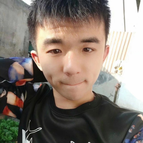爱笑的眼睛hP的照片