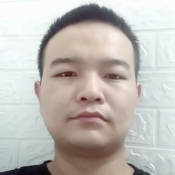 感动等待身影的照片