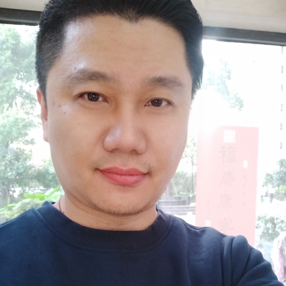诸葛小白的照片