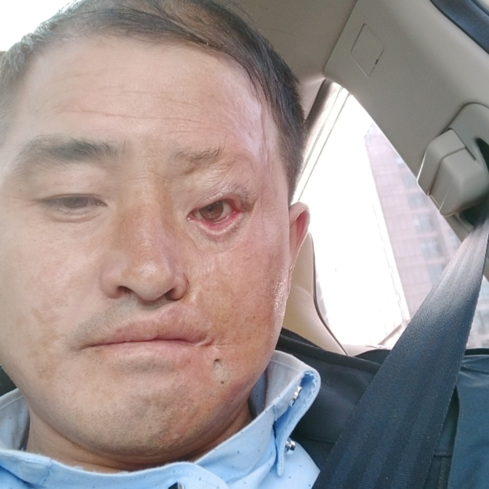 烟火难山下的照片