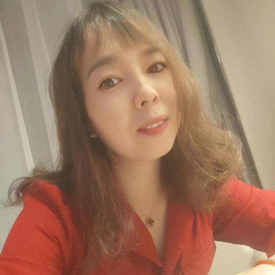 错落蹙眉兮颜的照片