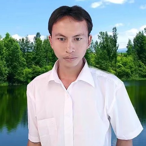跳出镜框看镜里人的照片