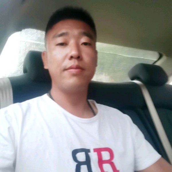 不帅的老猫的照片