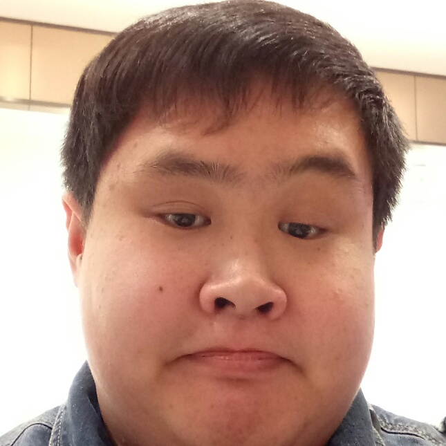 拉长和路人的照片