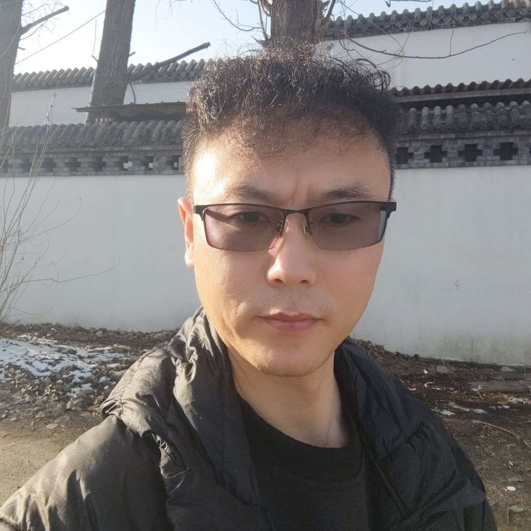 星雨爱无辜的照片