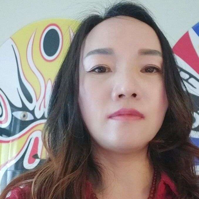 坦诚靓女的照片