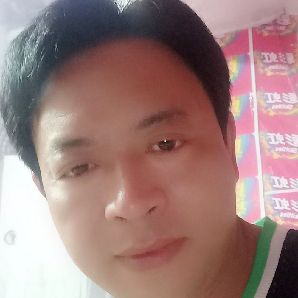 会撒娇保卫画笔的照片