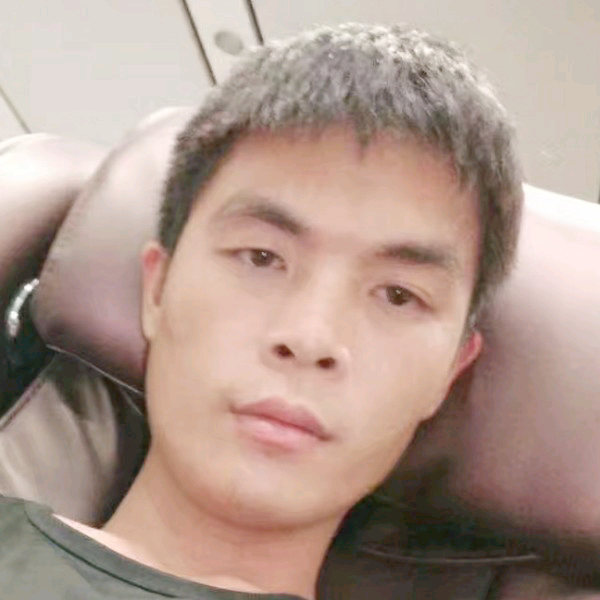 与世无争森的照片