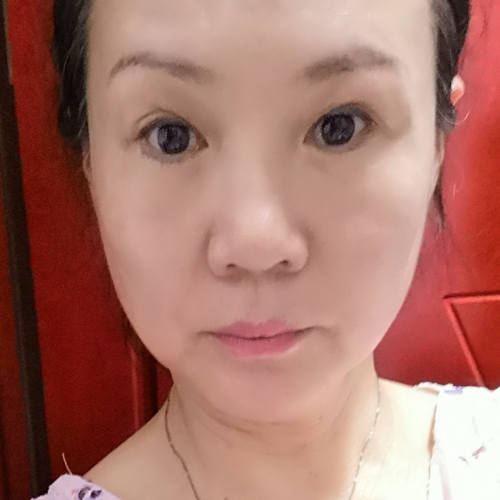 哈伊丫的照片