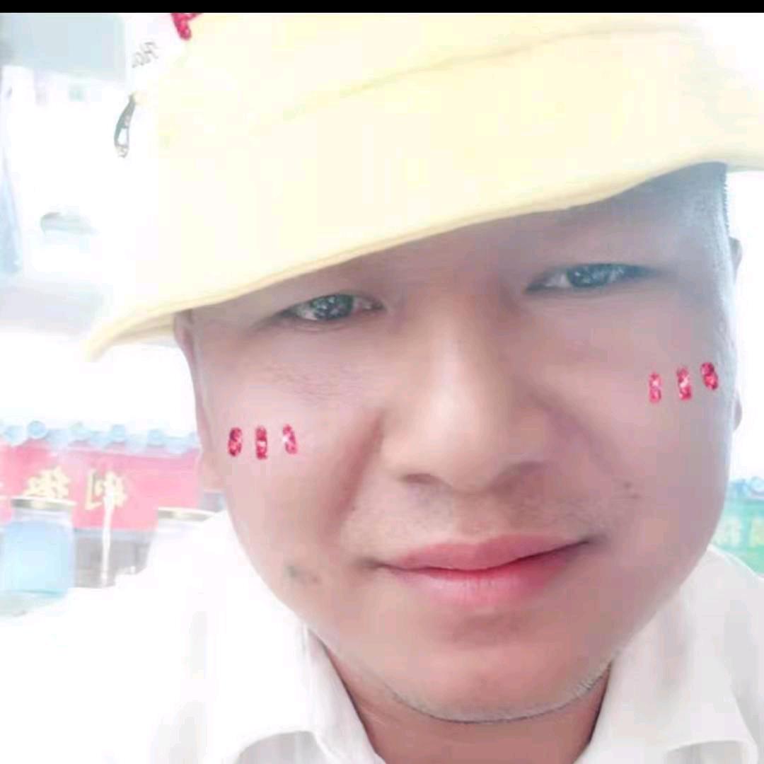 忧心回首断夏的照片