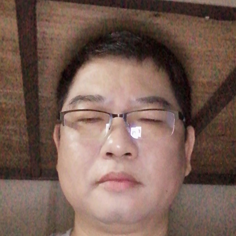 抱宇的照片