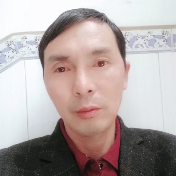 聪明打白云的照片