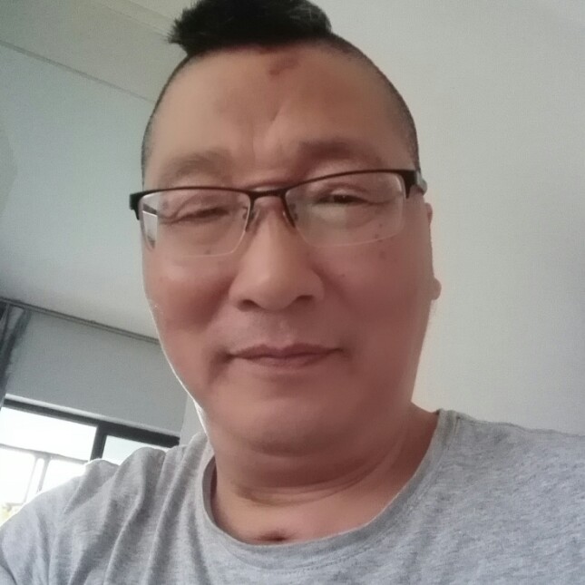 中心有魅力的照片