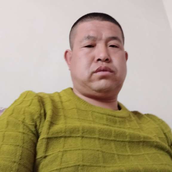 如梦深拥浅唱的照片