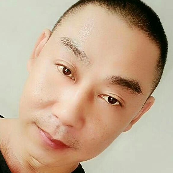 欢喜漫步平湖的照片