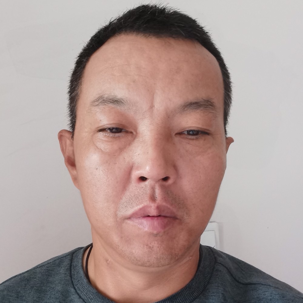 金珉的照片
