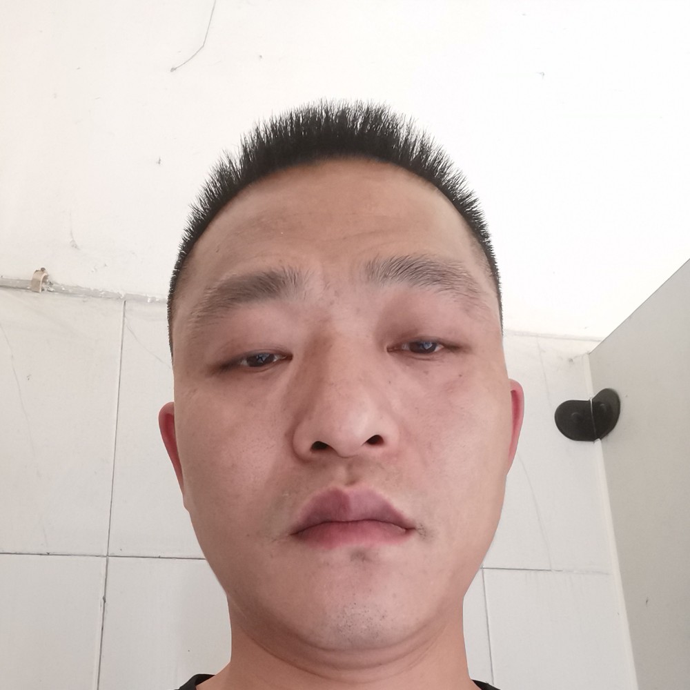 绚烂等待蓝天的照片