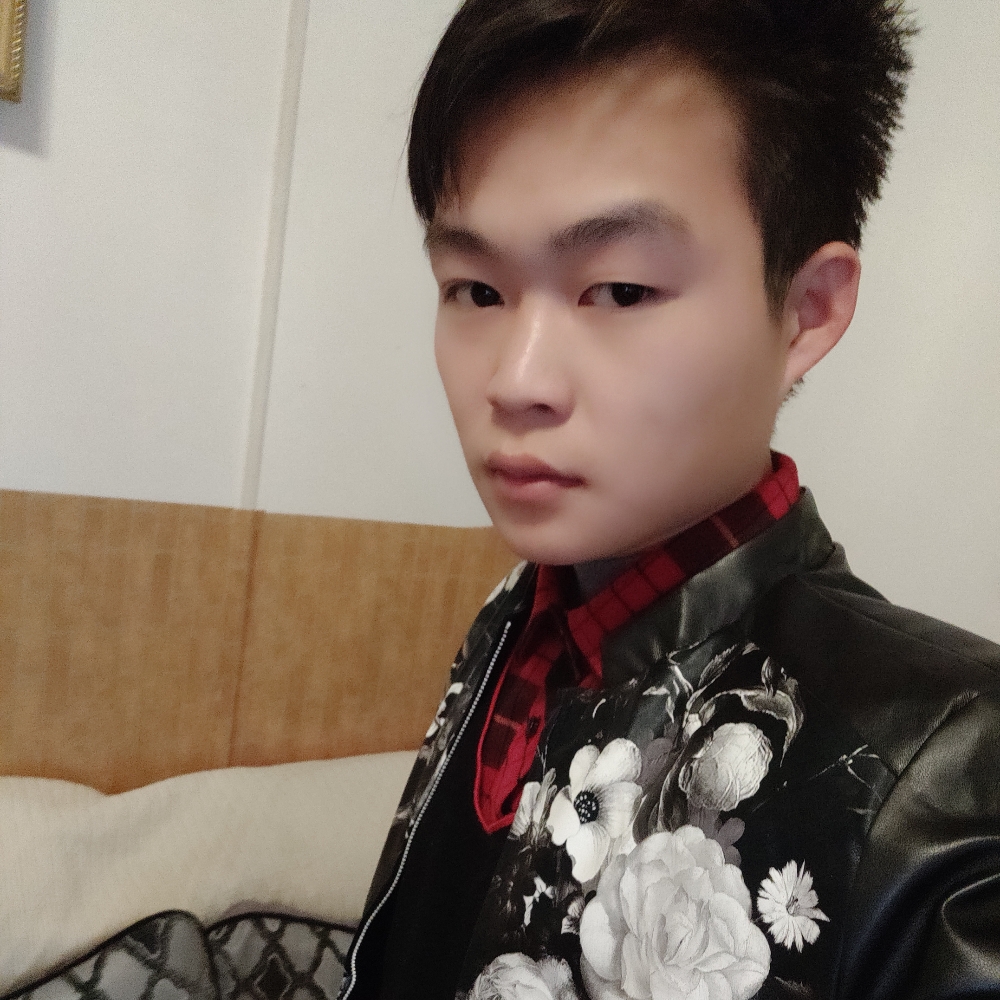 墨 夜的照片