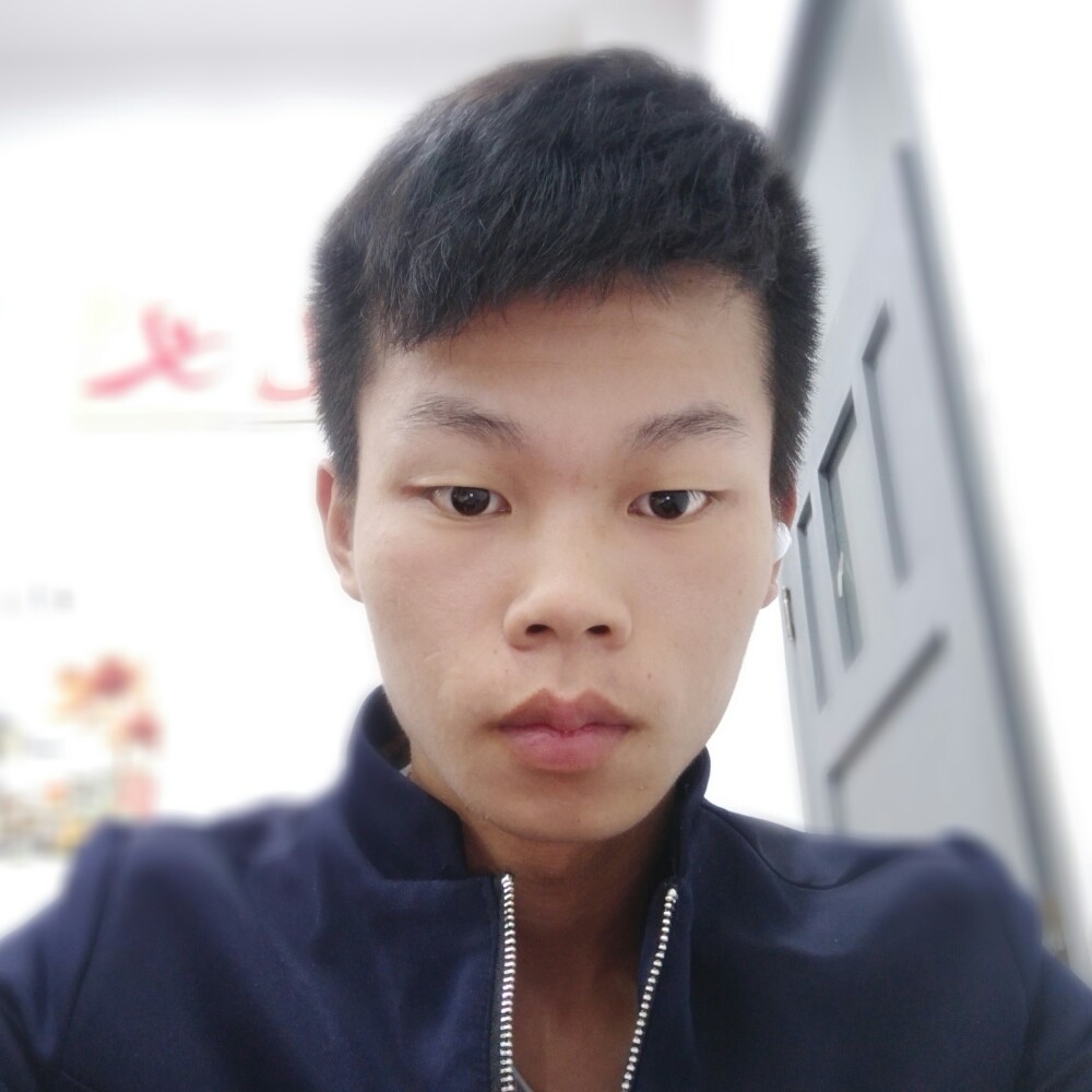 大山打傻傻的照片