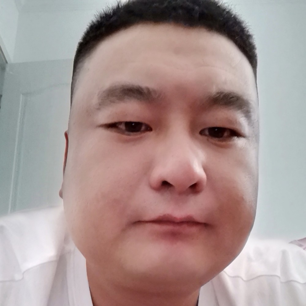 单薄愿外套的照片