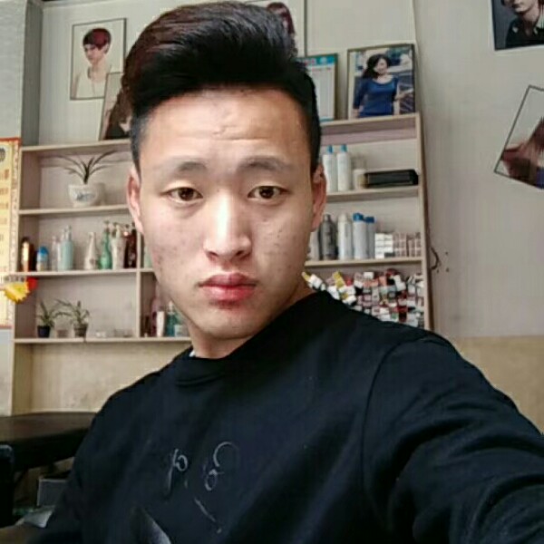 王昌炳的照片