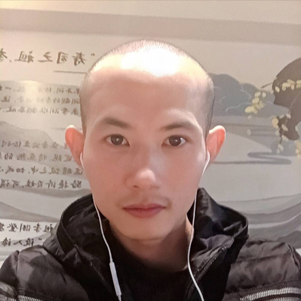 卫少的照片
