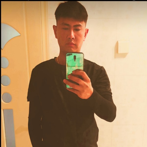 孤独换杯酒的照片