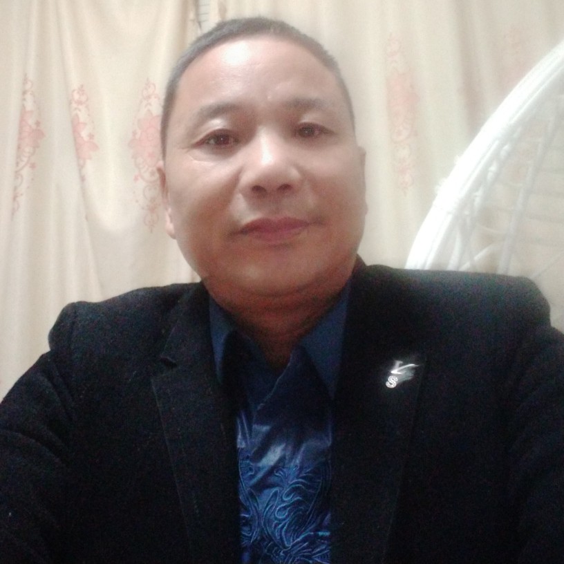 啤酒吃醋呆萌的照片