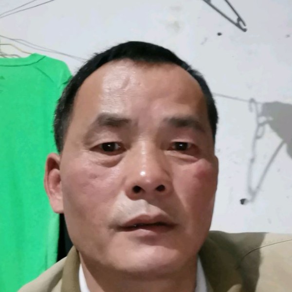 数据线粗犷的照片
