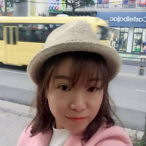 @板栗蹙眉怕孤独的照片