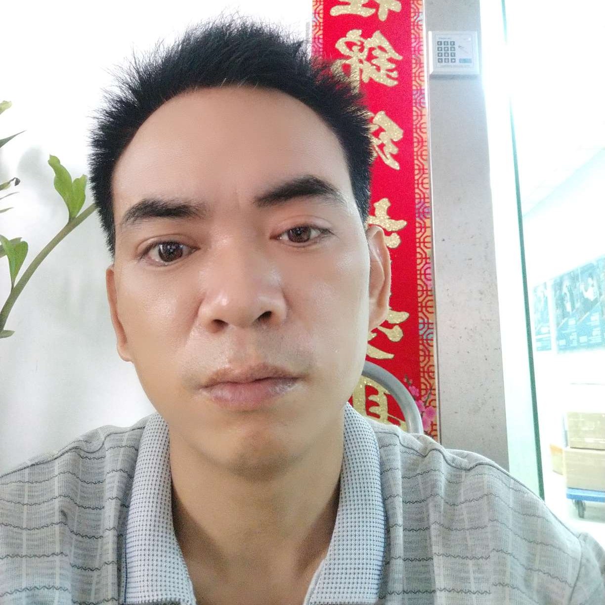 莫荏发的照片