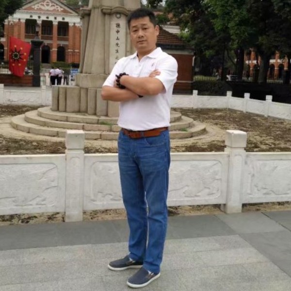 李适的照片