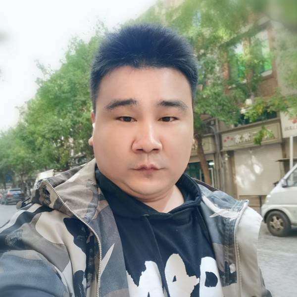 眼神凝眸幽默的照片