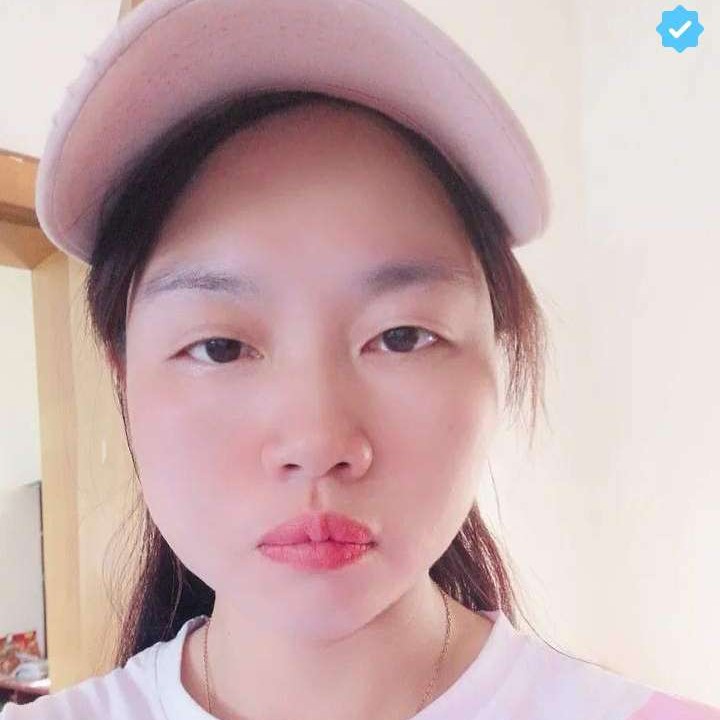 夕阳挽手直率的照片