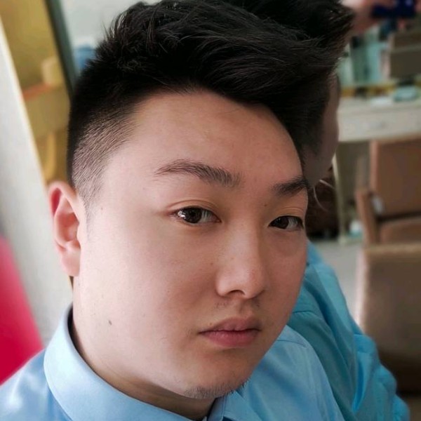 大侠漫步落寂的照片