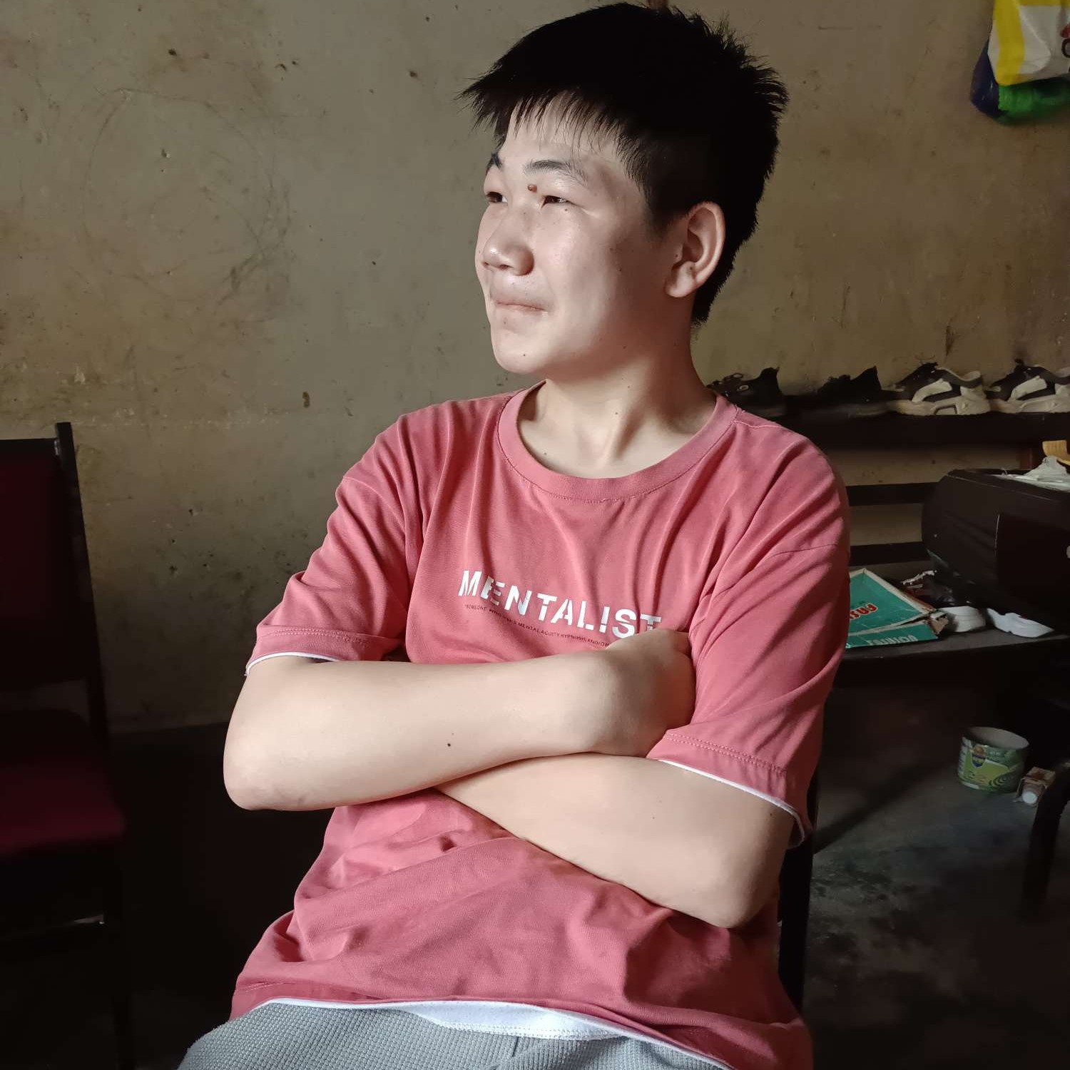 衬衫愿狂野的照片