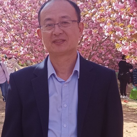 墨镜等待儒雅的照片