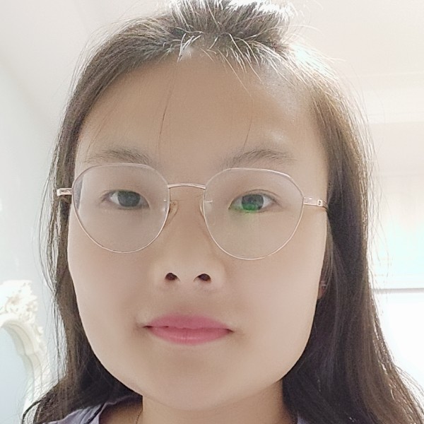 和谐扯花瓣的照片