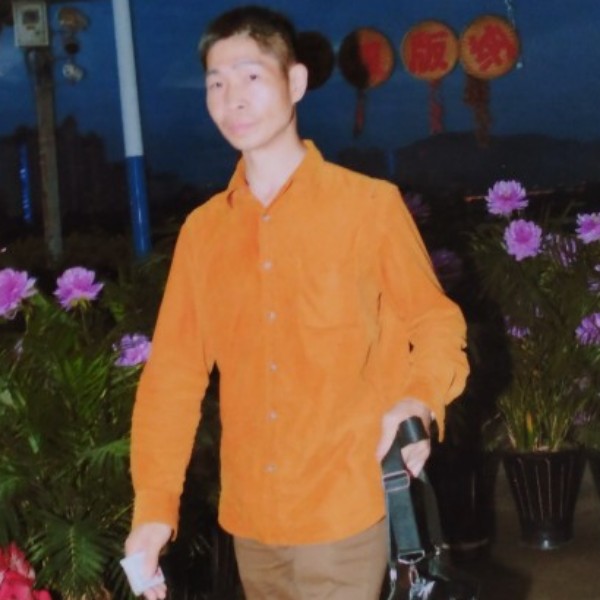内向迎电话的照片