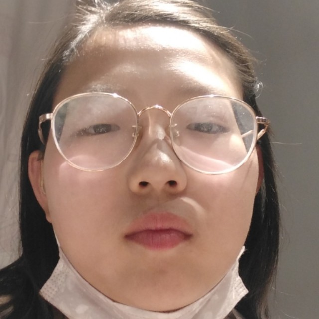 陌殇迎耍酷的照片