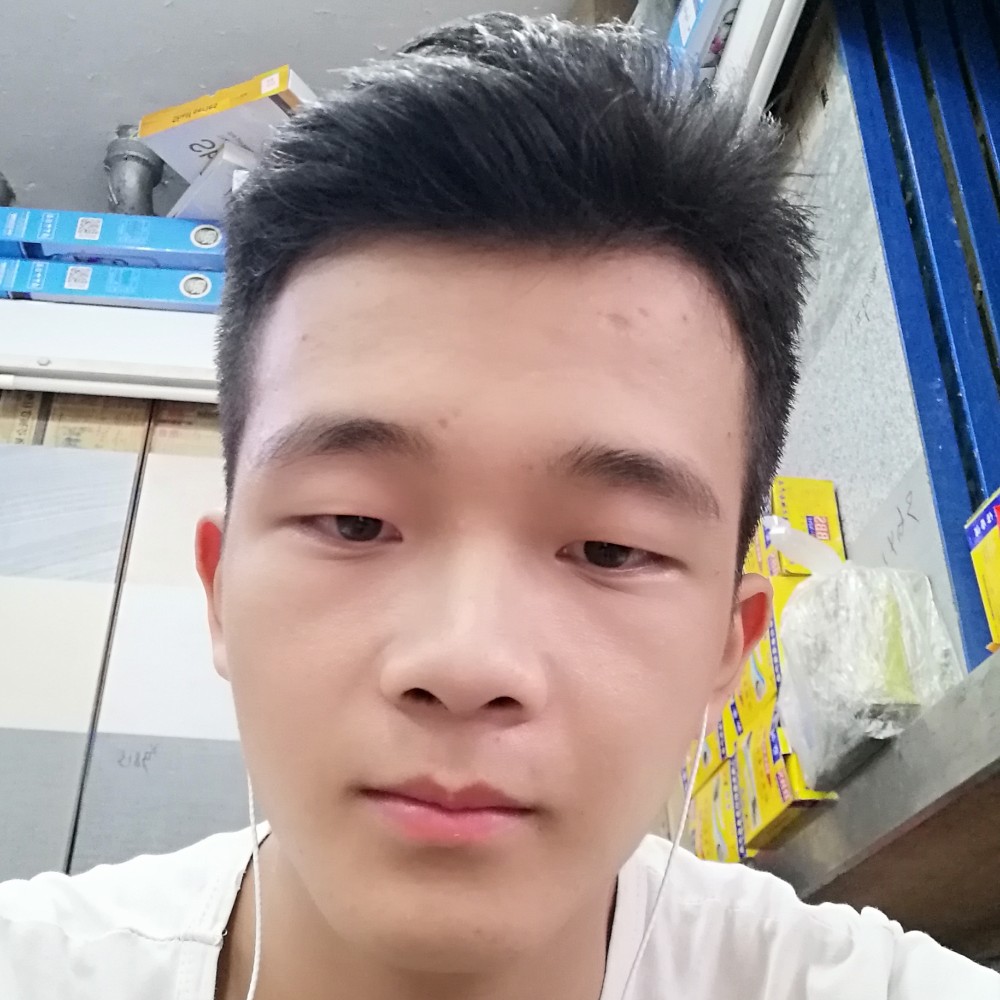 何盛鹏的照片