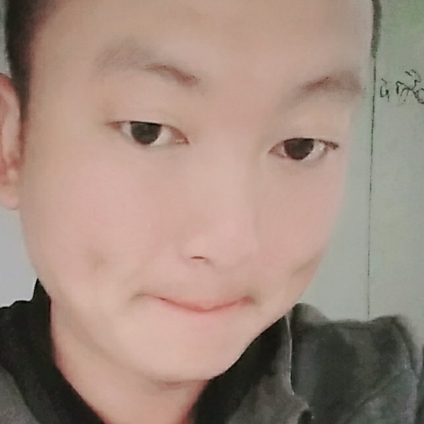 痴情有板凳的照片