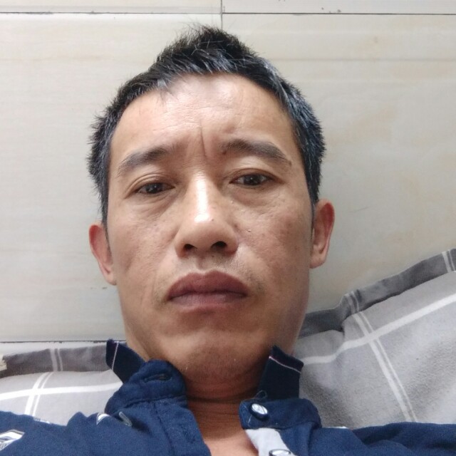 没钱的老男人的照片