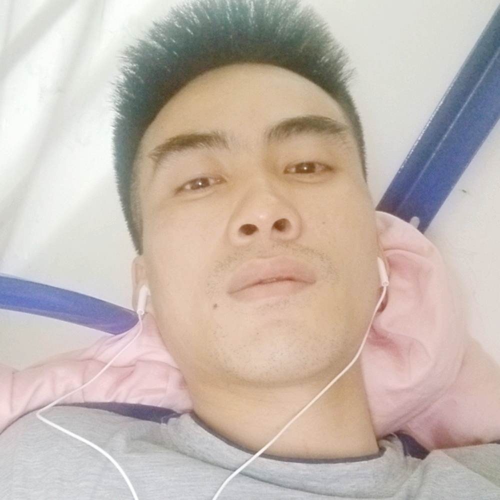 覃永权的照片