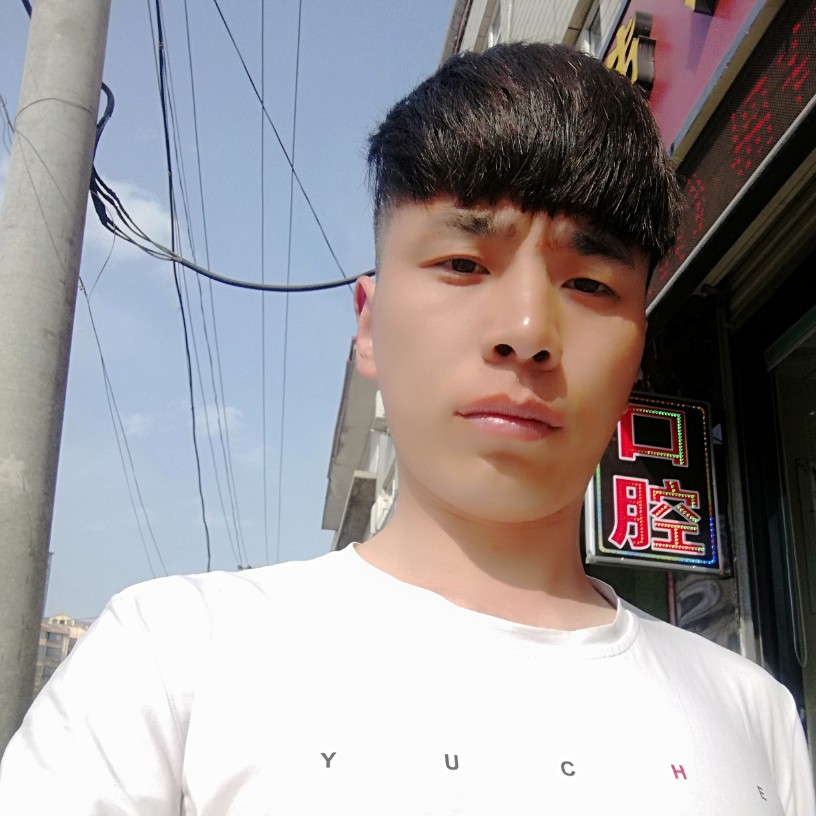 18031085126的照片