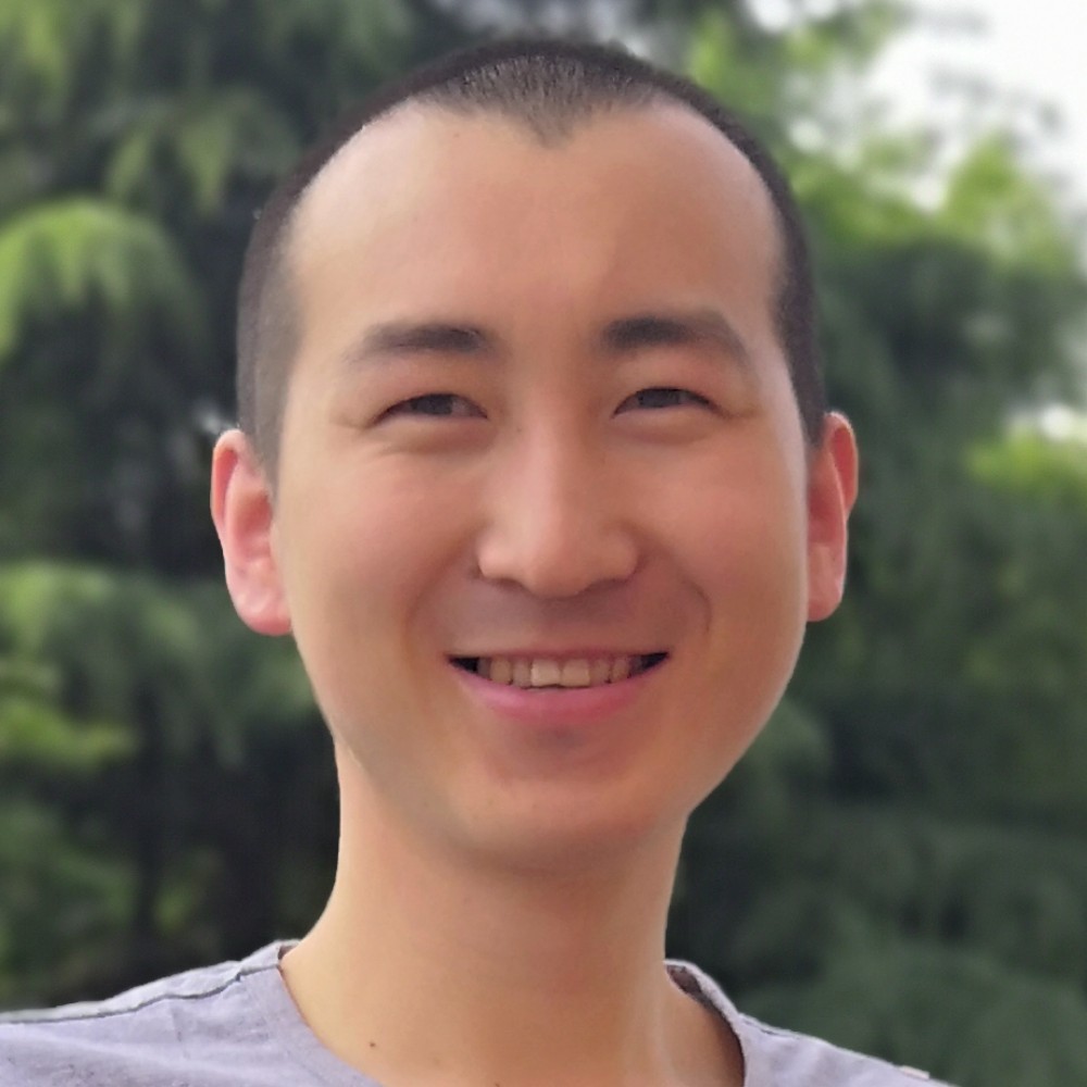 温柔拿刺猬的照片