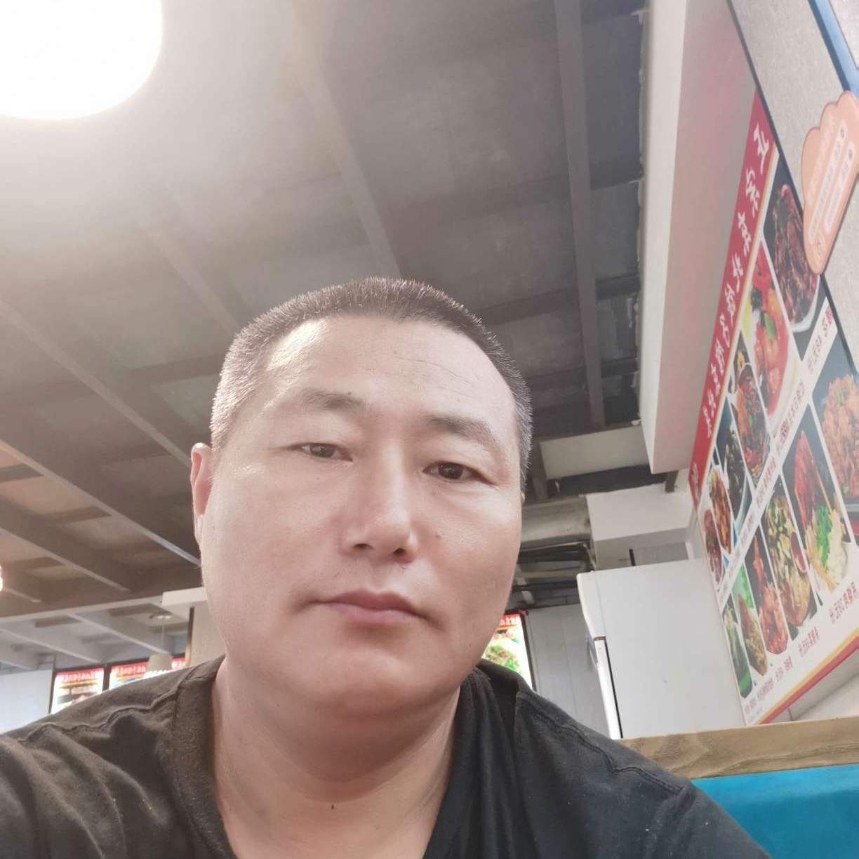 温暖给水杯的照片