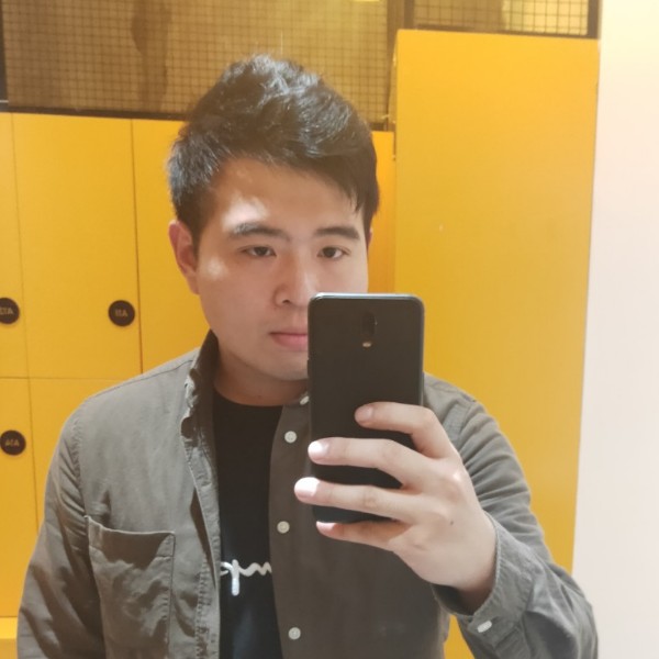 進擊的邊緣人的照片
