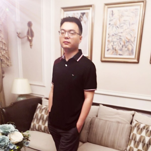 奔跑的五花rou的照片