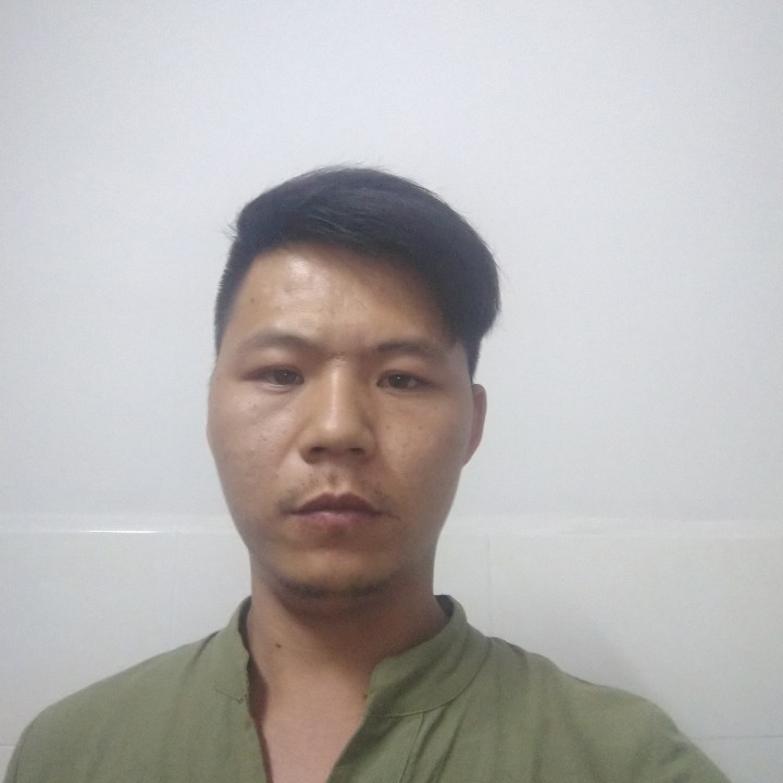 深不如久伴的照片
